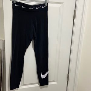 Women’s Nike Cotton Leggings size Medium